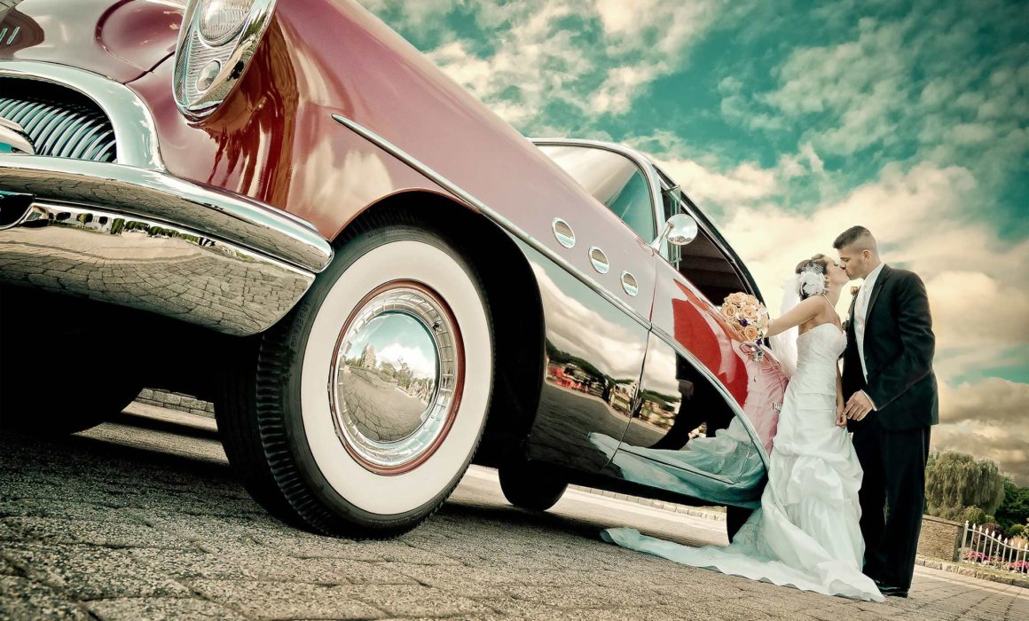 vintage car wedding at Aquaturf in Southington CT