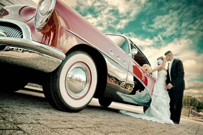 vintage car wedding at Aquaturf in Southington CT